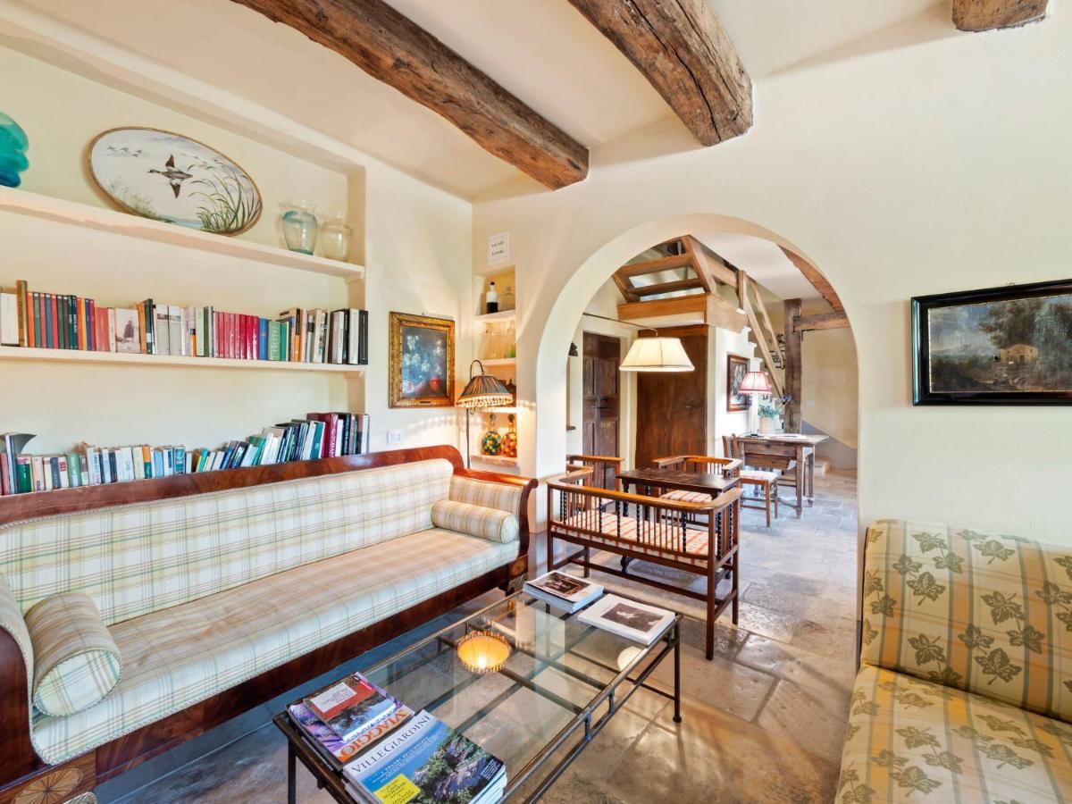 Belvilla By Oyo Locanda Le Querce Frontino Buitenkant foto